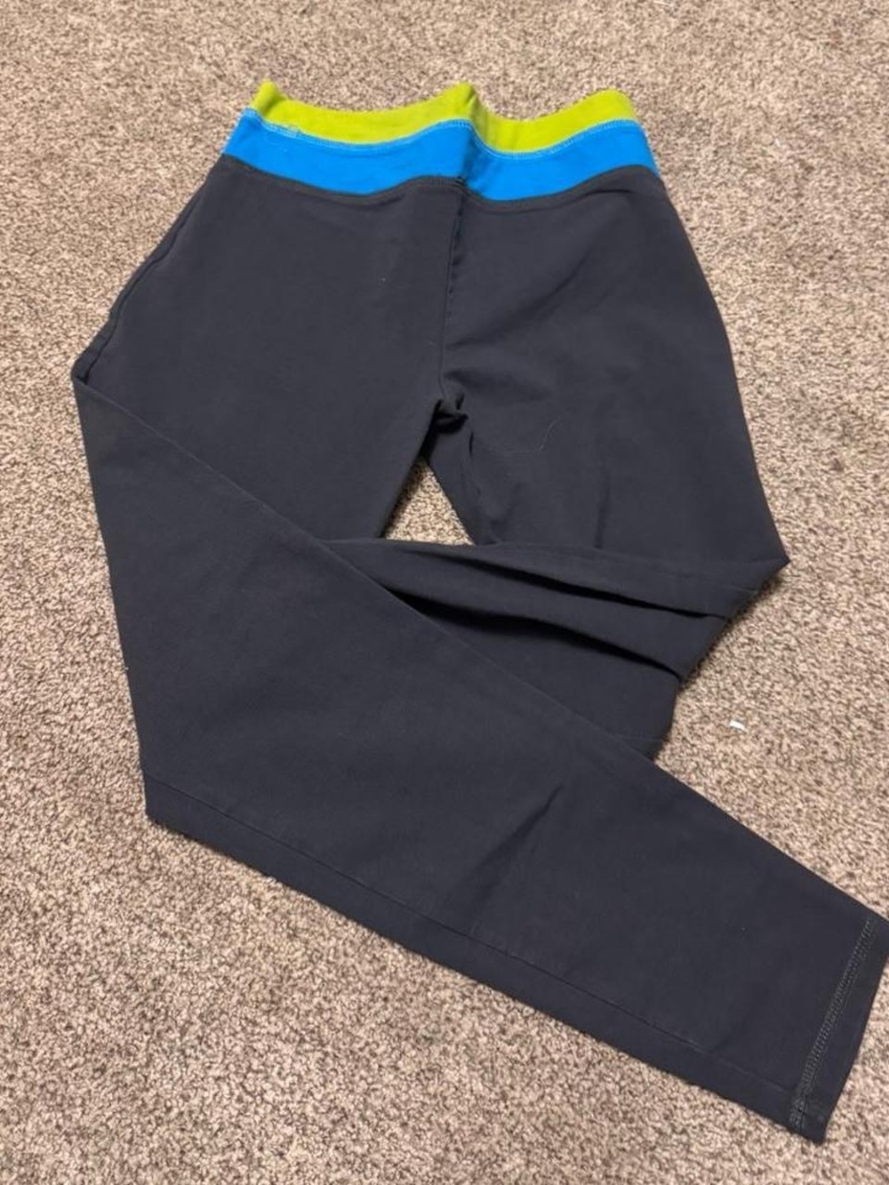 Hollister Co. y2K grey leggings with green and blue waistband - Picture 8 of 8